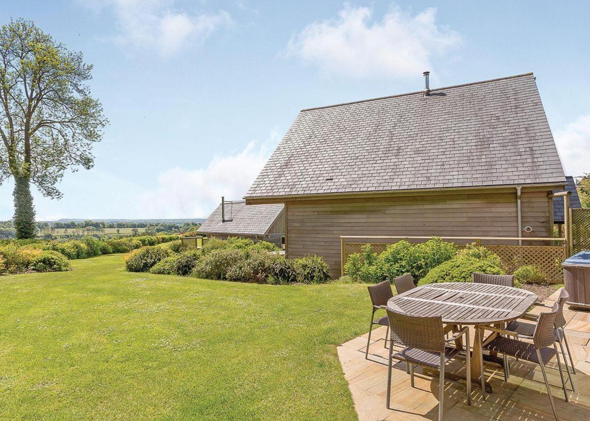 Swandown Lodges Chard Εξωτερικό φωτογραφία