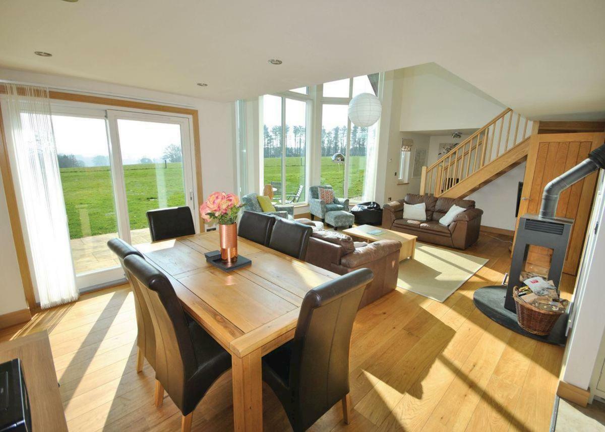 Swandown Lodges Chard Εξωτερικό φωτογραφία